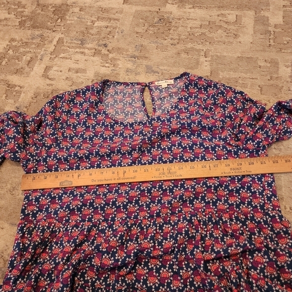 Jane and Delancy peasants long sleeve flowy rayon blouse. - Picture 14 of 17